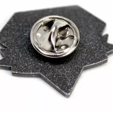 diamond-dogs-mgsv-enamel-hat-3-pin diamond-dogs-mgsv-phantom-pain-enamel-hat-pin-metal-gear-solid