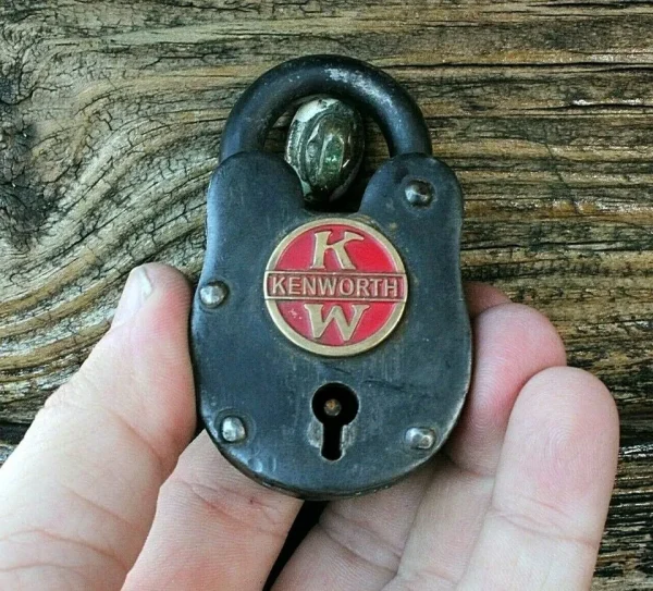 kenworth-kw-trucking-semi-antique-lock-1931-style