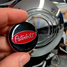 peterbilt-steering-wheel-horn-button-metal-emblem-3m-red-black-1.5-inches