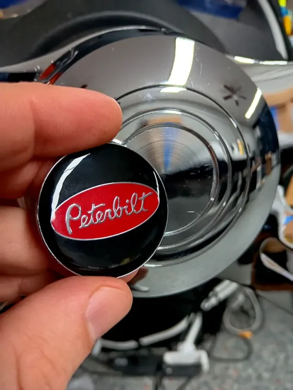 peterbilt-steering-wheel-horn-button-metal-emblem-3m-red-black-1.5-inches