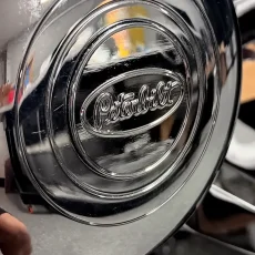 peterbilt-steering-wheel-horn-button peterbilt-steering-wheel-horn-button-metal-emblem-3m-vhb-chrome-3d-1.5-inches
